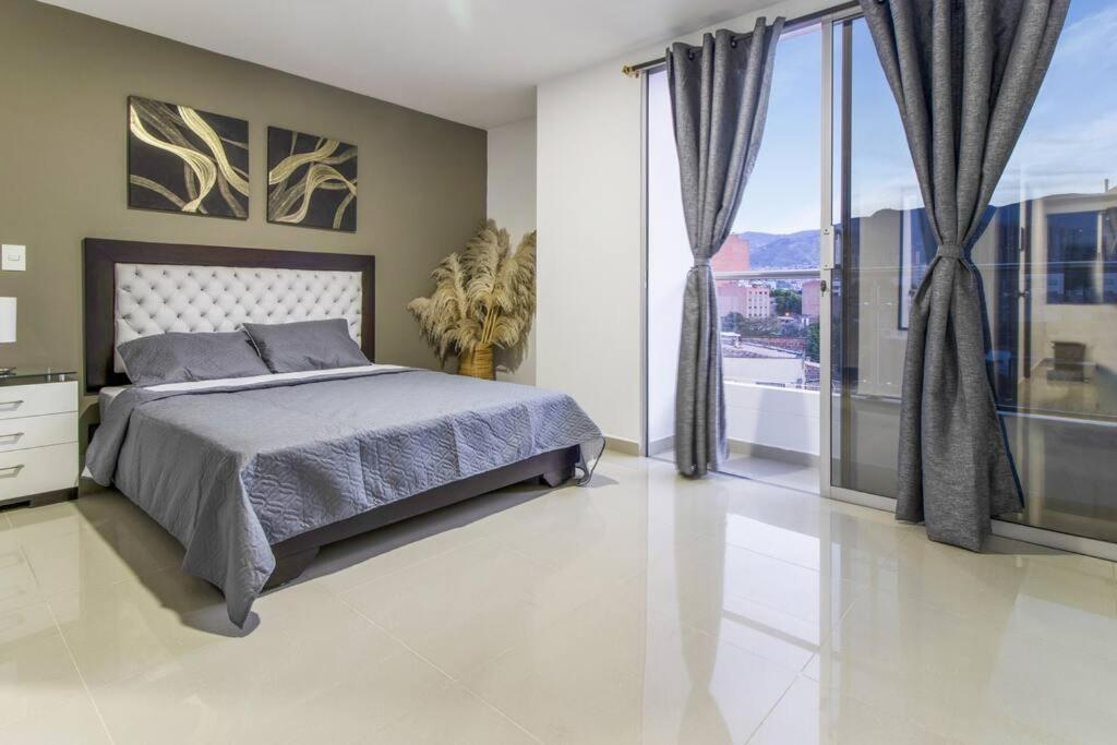 Amplio Apartamento En Calasanz - Estadio Medellín Dış mekan fotoğraf
